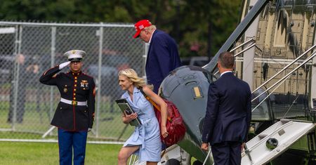 Skandal wokół Trumpa i jego pracownicy. Brak wymaganego certyfikatu