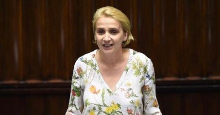 Scheuring-Wielgus nie jedzie do Brukseli. Pogrążyły ją psy