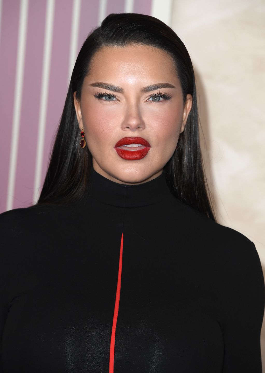 Adriana Lima na premierze