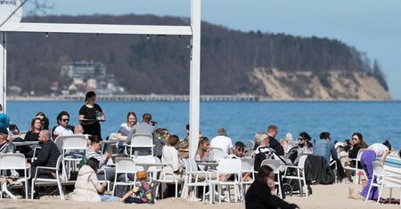 Są wyniki sondażu. Restauracje na Wybrzeżu mogą mieć problem