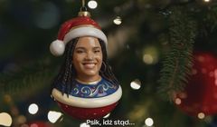 Sara James, Pazura i Ibisz jako bombki w świątecznej reklamie PKO BP