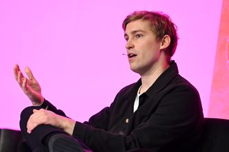 "Jest wart 1 mld dolarów". 30-letni Polak trafił na okładkę "Forbesa"