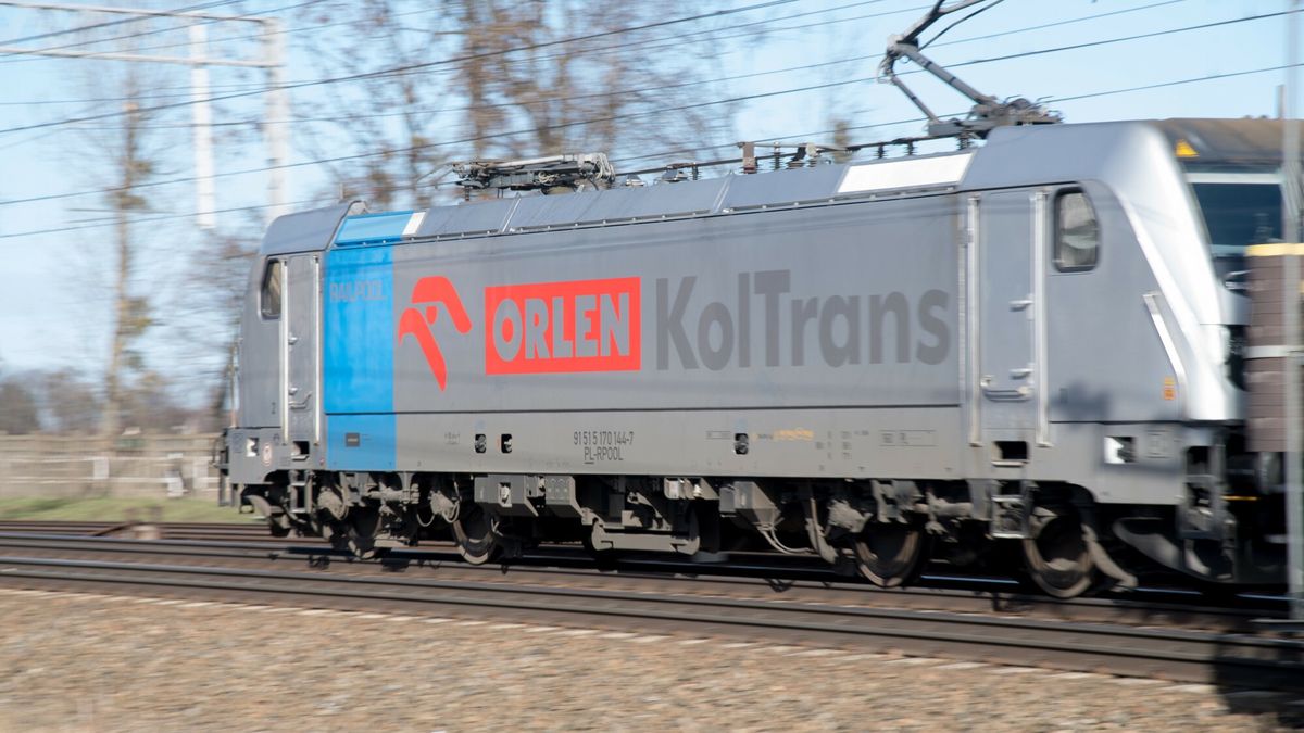 reporter_baza_2022-03
09.03.2022 Gdansk Pociag towarowy Orlen KolTrans   Fot. Wojciech Strozyk/REPORTER
Wojciech Strozyk/REPORTER