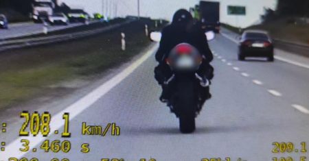 Powiat ostródzki: Wypadek, kolizja na rondzie, motorower i pirat drogowy na S7