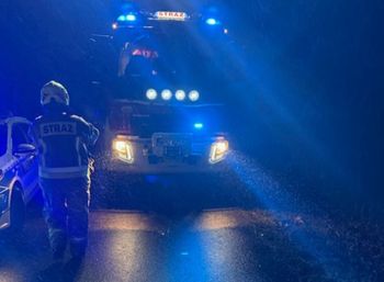 Tragiczny wypadek na Mazowszu. Nie żyje pieszy potrącony przez samochód