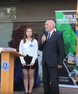 "Ewidentne przegięcie". Macierewicz na rozpoczęciu roku w szkole