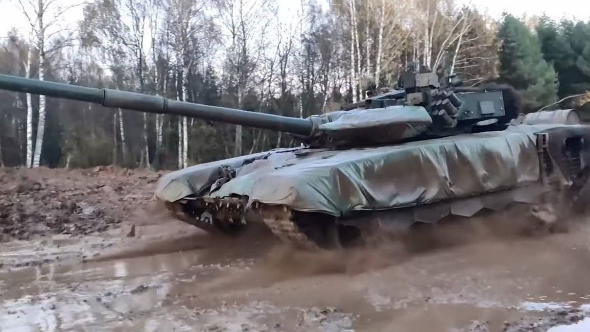 Czołg T-72B3 z systemem Arena-M