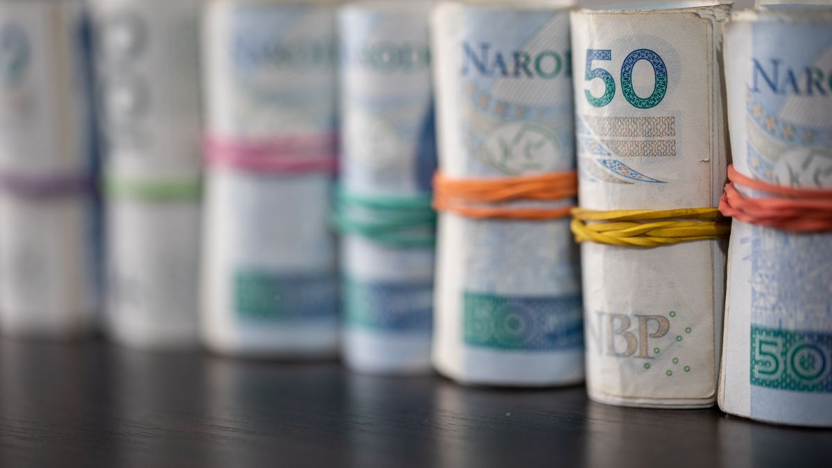 The banknotes rolled and tied together with a rubber band stand on the table top.
Oblique view of several rolls of fifty and one hundred zloty banknotes. Poland's national paper cash.
DANIEL DROBIK
Cash, In line, fifty zloty, roll of money, many, standing, oblique, banknote, close-up frame, Polish money, Money, rolled, rubber band, clipped with rubber band, roll, currency, wallpaper, Poland, Official, side view, compressed with rubber band, close-up, approx, wealth, finance, denomination, payment, economic, zloty, bill, credit, surcharge, accumulate, salary, installment, debt, cost, win, many bills, polish denomination, capital, bribe, collect, profit, investment, treasure, repayment, bank, used, business, cash, in line, fifty zloty, roll of money, many, standing, oblique, banknote, close-up frame, polish money, money, rolled, rubber band, clipped with rubber band, roll, currency, wallpaper, poland, official, side view, compressed with rubber band, close-up, approx, wealth, finance, denomination, payment, economic, zloty, bill, credit, surcharge, accumulate, salary, installment, debt, cost, win, many bills, polish denomination, capital, bribe, collect, profit, investment, treasure, repayment, bank, used, business
