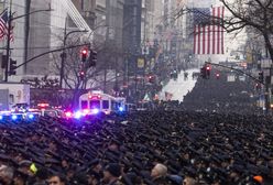 Nowy Jork. Tysiące policjantów wyszło na ulice. Tak żegnali zmarłego kolegę