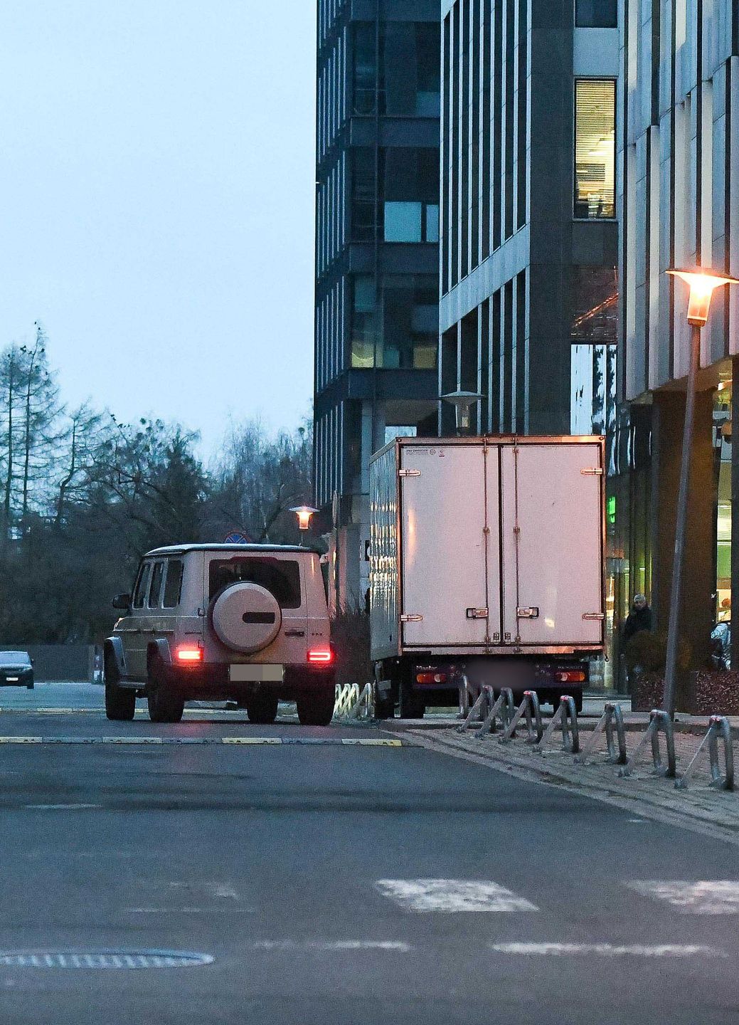 Sara Boruc znowu parkuje na zakazie