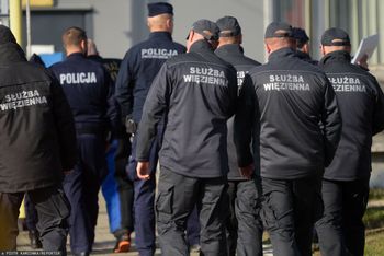Afera podczas szkolenia w Służbie Więziennej. Pijany wezwał policję