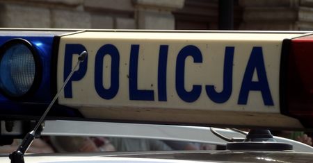 Kobieta wezwała policję. Pobił ją 62-letni syn