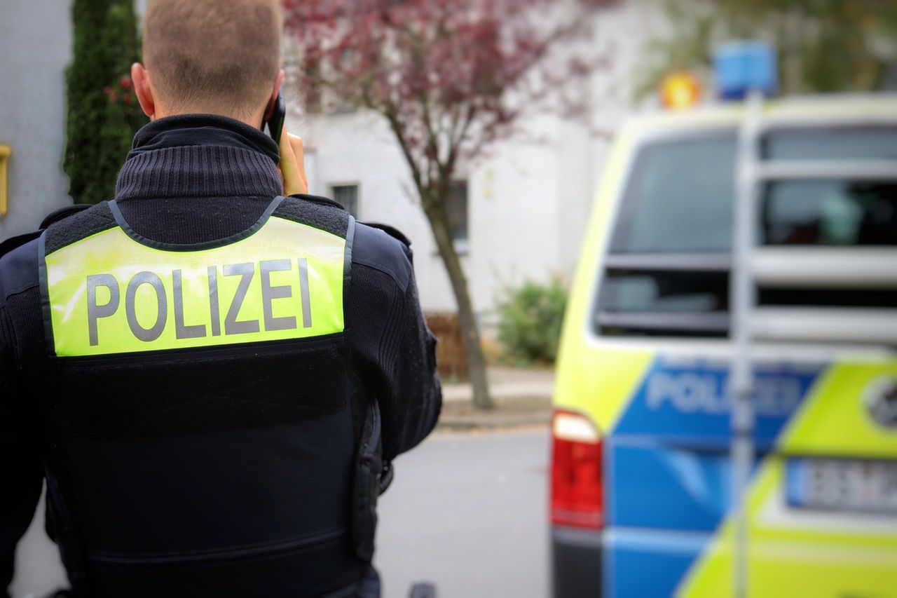 Tragedia w Monachium: zmarła dwulatka i jej matka. Sprawca przyznał się do zamachu