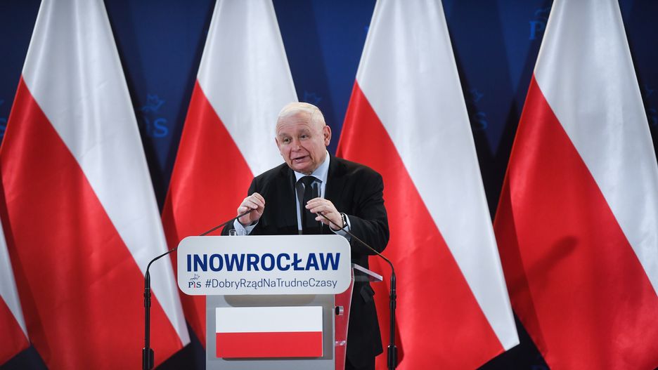 Inowrocław, 26.06.2022. Prezes PiS Jarosław Kaczyński podczas spotkania z mieszkańcami Inowrocławia, 26 bm. (mr) PAP/Tytus Żmijewski