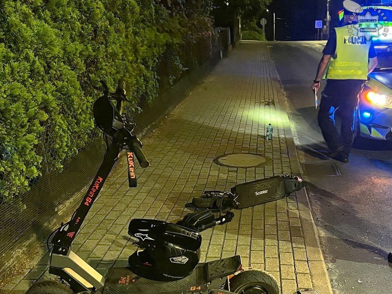 Zderzenie hulajnogarzy. 47-latek wymusił pierwszeństwo na 15-latku. Obaj byli pijani