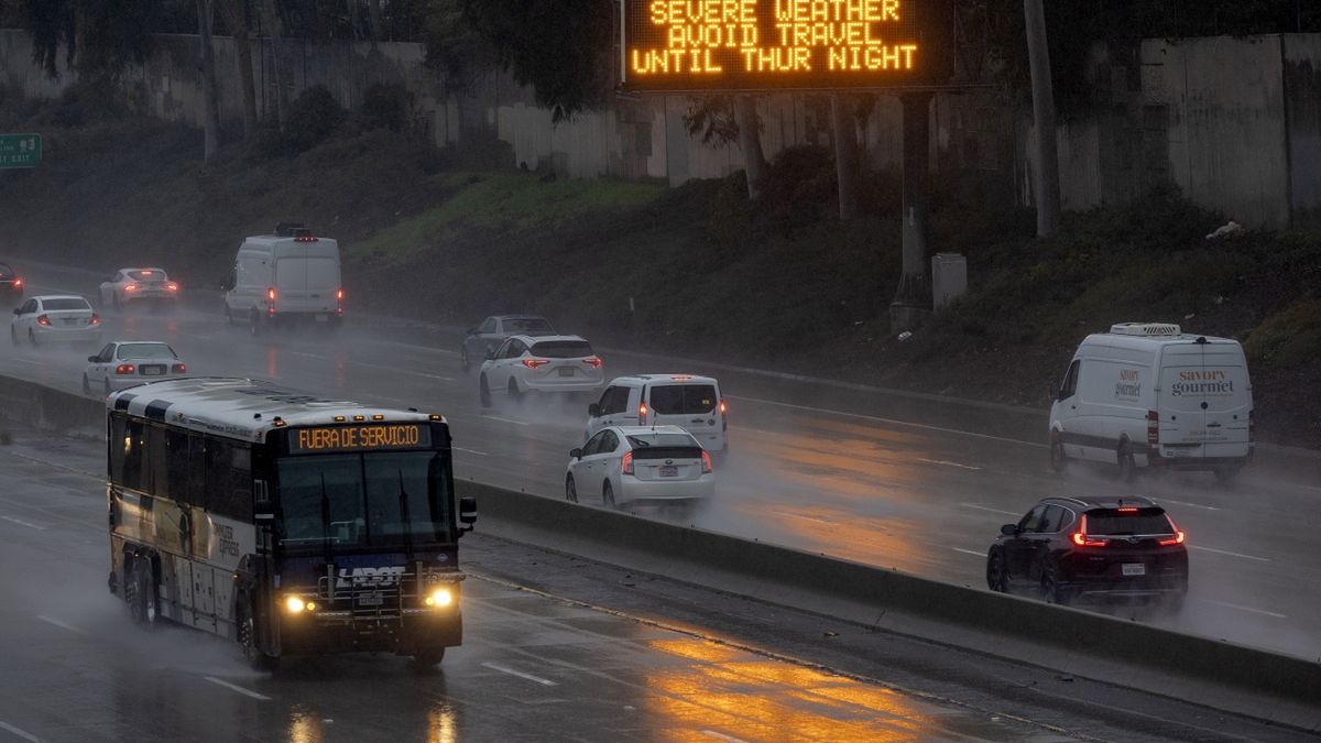 Ulewne deszcze nawiedziły Kalifornię w styczniu.