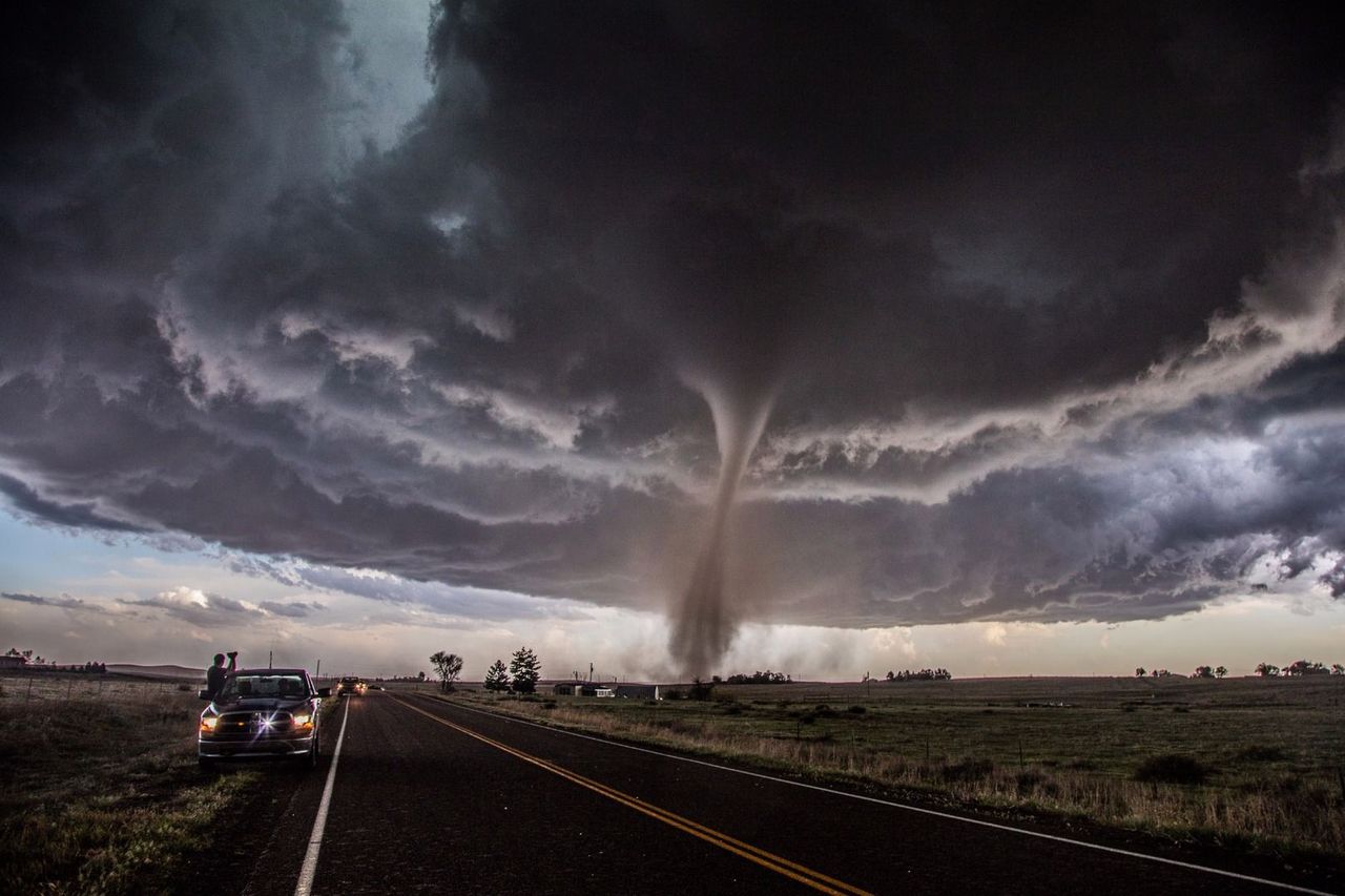 Główną nagrodą w konkursie jest 500 funtów oraz roczne członkostwo w The Royal Photographic Society. W kategorii powyżej 16 lat, nagrodami są: 250 funtów w gotówce oraz roczne członkostwo w RPS za zajęcie I miejsca, 200 funtów w gotówce za II miejsce oraz 150 funtów za III. Dla zwycięzców w kategorii poniżej 16 roku życia, nagrodami są: Olympus Stylus TG-860 (I miejsce) oraz Olympus Stylus TG-4 za II miejsce.