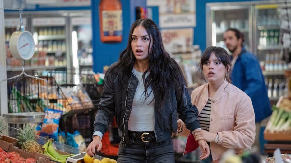 Melissa Barrera i Jenna Ortega w filmie "Krzyk VI"