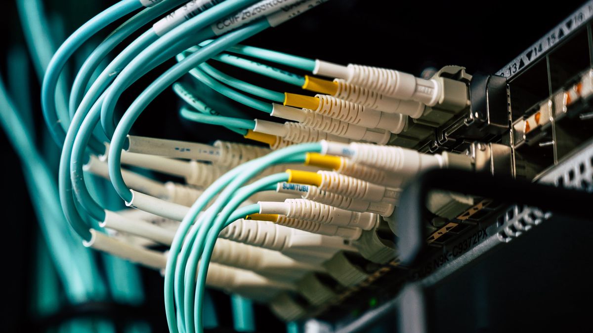 Przełącznik światłowodowy