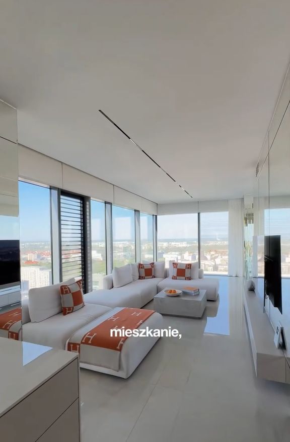 Apartament Julii von Stein na sprzedaż