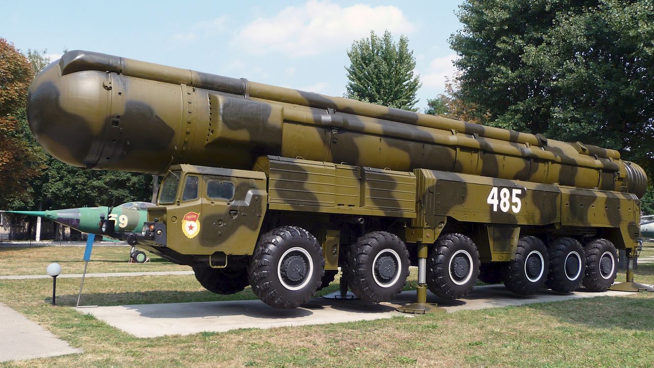 Ukraina miała 3 tys. pocisków jądrowych. Dlaczego z nich zrezygnowali?