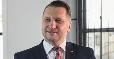 Przemysław Czarnek do nauczycieli: można pracować na prywatnym sprzęcie