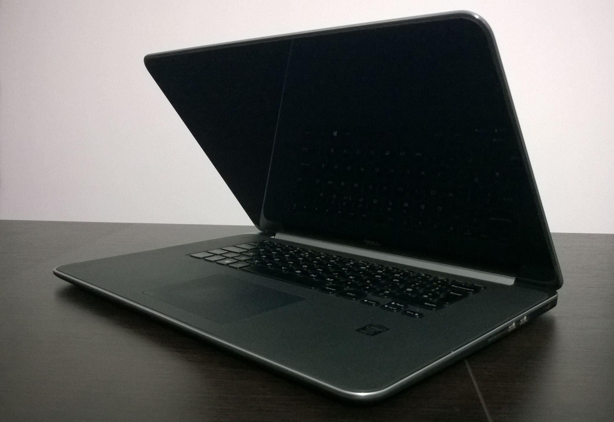 Dell XPS 15 (9530) – pogromca MacBooka Pro 15? 18