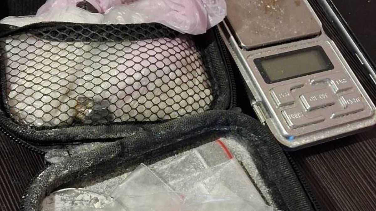 Handlowali narkotykami. Pięć osób zatrzymanych