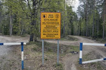 Graniczą z Rosją. Chcą kupić milion min przeciwpiechotnych