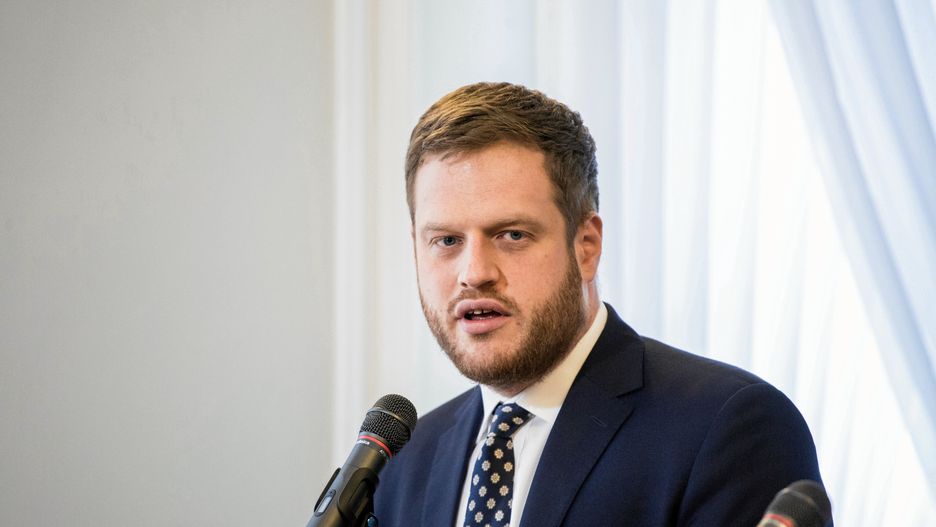 Koronawirus. Polska. Wiceminister zdrowia Janusz Cieszyński twierdzi, że lekarze nie będą łamać zakazów pracy