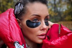 Małgorzata Rozenek w stroju "bojowym". Czarne płatki pod oczami i śniegowce