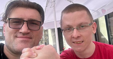 Mariusz Wach pokazał klasę. Razem z fanem walczy o jego zdrowie