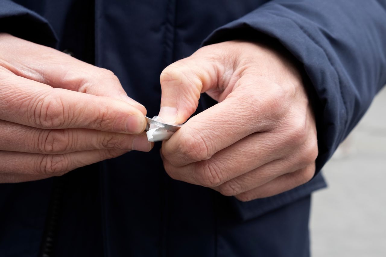 Apiksaban – wskazania, przeciwwskazania, dawkowanie, cena