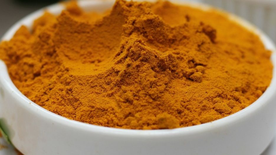 Wytwórcy dodają do kurkumy szkodliwy związek