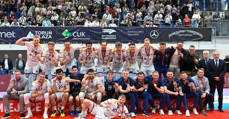 CUK Anioły z medalami! Wielka radość toruńskich siatkarzy i ich kibiców na koniec sezonu [fotorelacja]