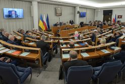 Uchwała potępiająca ludobójstwo na Wołyniu. Dwóch senatorów PiS przeciw