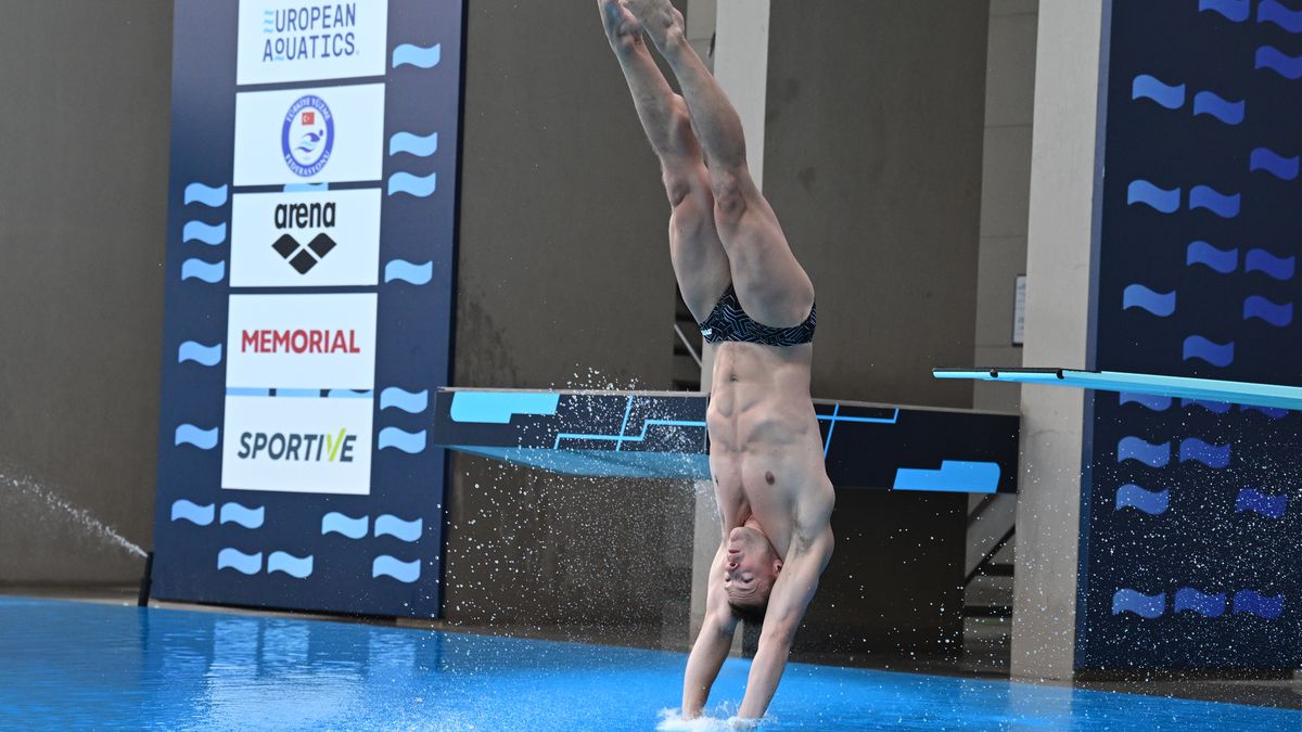 ANTALYA, TURKIYE - MAY 26: Andrzej Rzeszutek of Poland competes on the fifth day of the European Aquatics Diving Championships organized by European Aquatics in Antalya, Turkiye, on May 26, 2025. (Photo by Orhan cicek/Anadolu via Getty Images)
