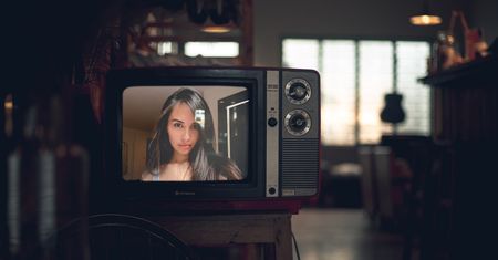 Atrakcyjna influencerka stworzyła cyfrową wersję siebie. Poszło to w złym kierunku