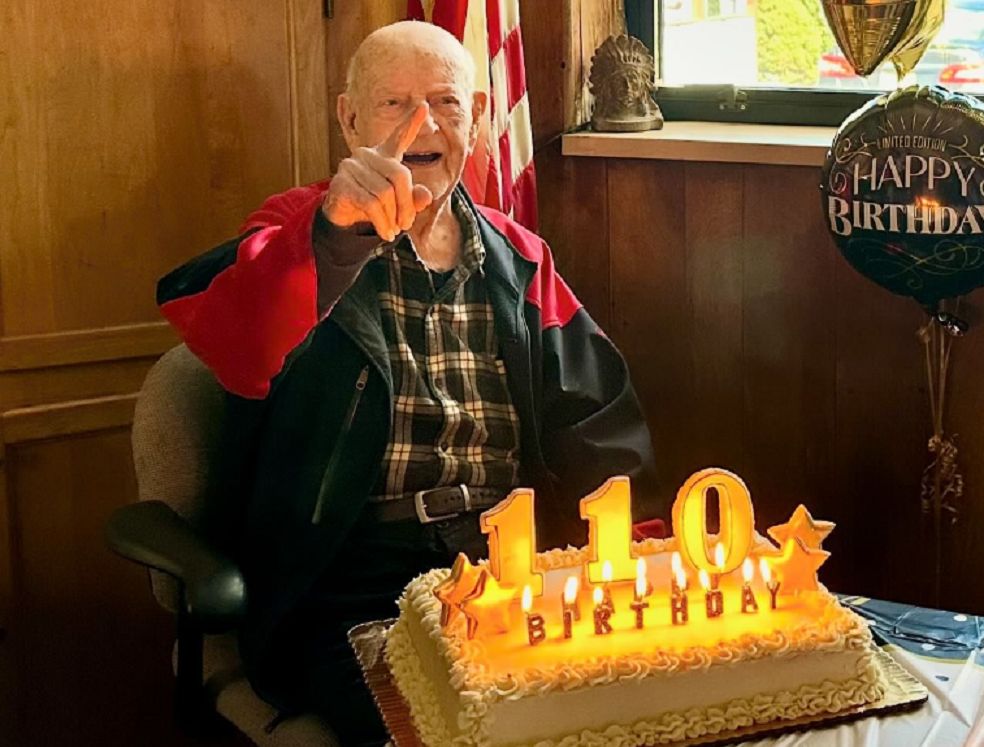 110-latek zachwyca formą. Zdradził, co pije codziennie