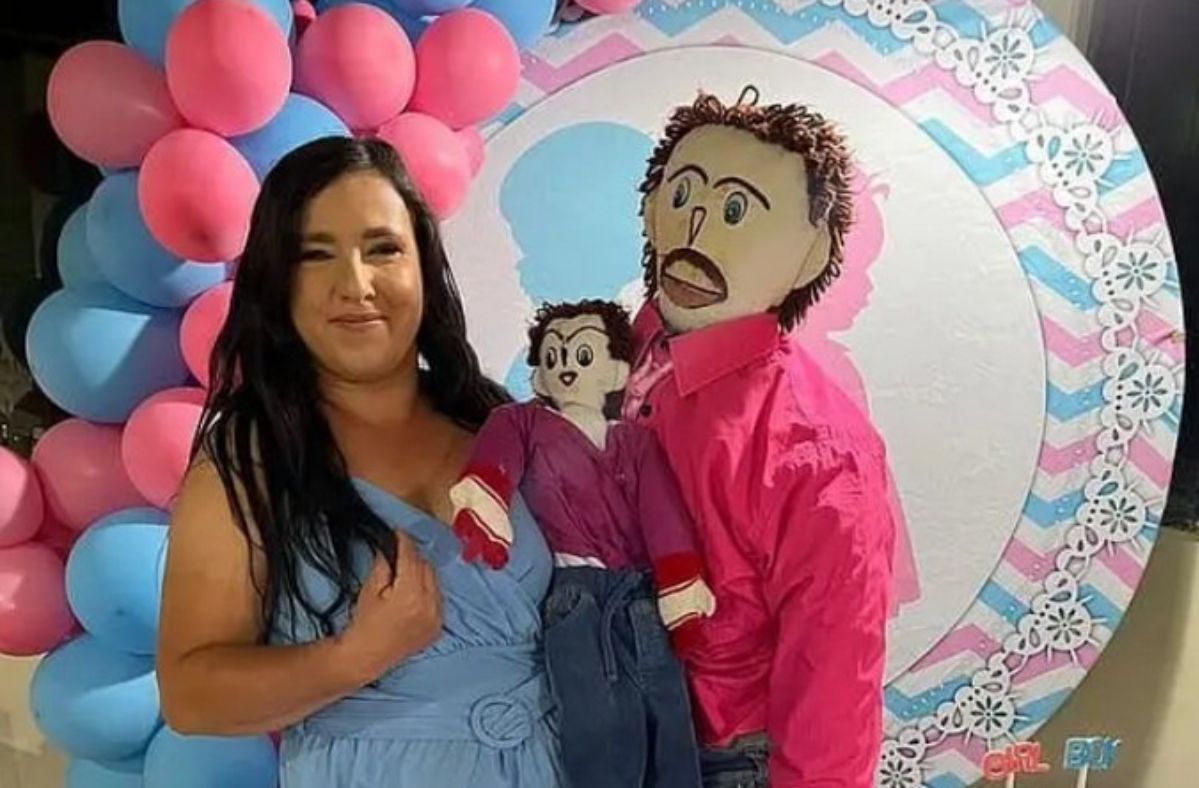 The woman who married a doll is pregnant with her second child.