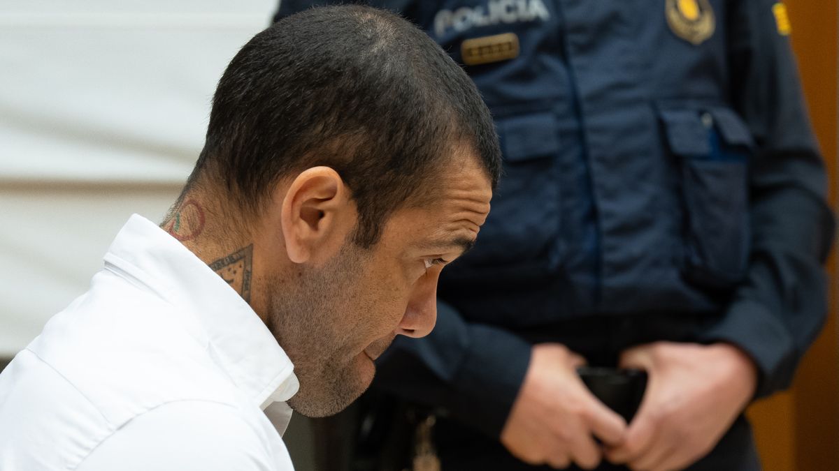 BARCELONA CATALONIA, SPAIN - FEBRUARY 05: Former soccer player Dani Alves during a trial at the Barcelona Court on February 5, 2024, in Barcelona, Catalonia, Spain. Alves is accused of sexual assault on a girl in a bathroom of the Sutton nightclub in the Catalan capital on the night of December 30-31, 2022. Denounced by the 23-year-old girl, he sits in the dock of the Audiencia de Barcelona and faces a nine-year prison request from the Prosecutor's Office, which the victim's defense raises to 12 years. After a year and 15 days in custody in Brians, the Brazilian arrives after having changed his version of events up to five times. (Photo By EUROPA PRESS/D.Zorrakino. POOL via Getty Images)