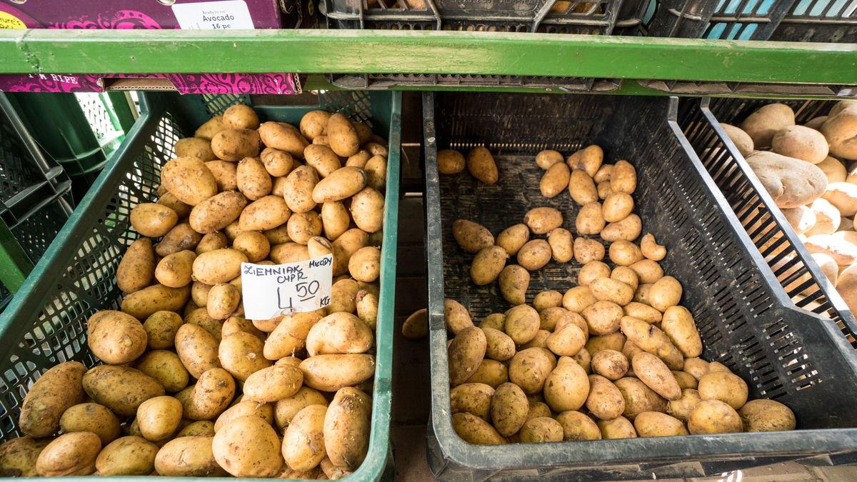 bazar warzywa ziemniaki