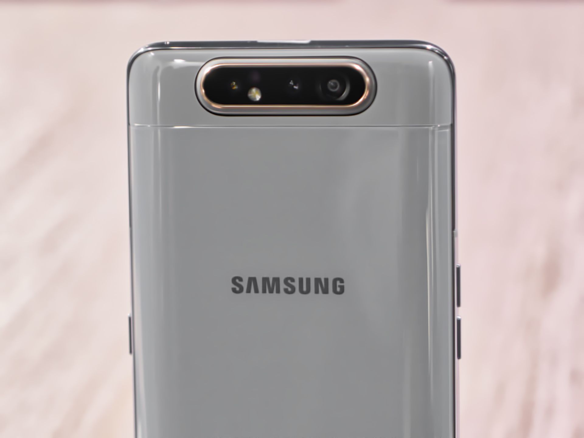 Samsung Galaxy A80 robi dobre pierwsze wrażenie, ale zostawia z kilkoma pytaniami bez odpowiedzi 5