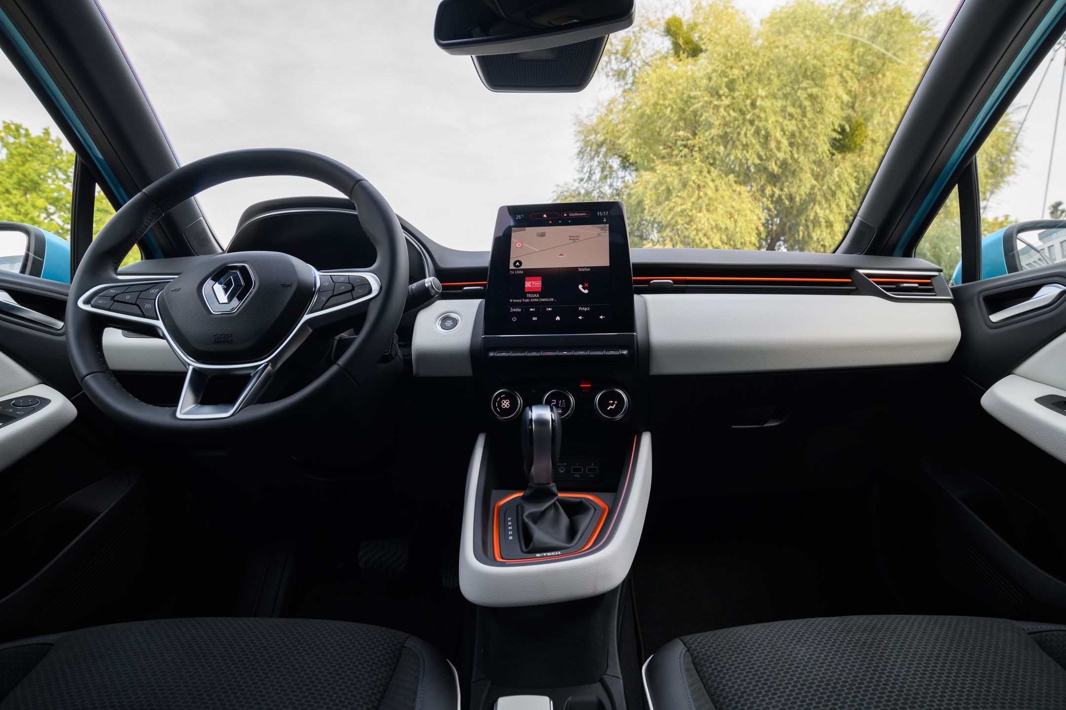 Prezentacja Renault E-Days: Hybrydowa ofensywa Renault 4