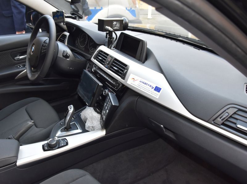 Tak prezentuje się wnętrze policyjnych BMW