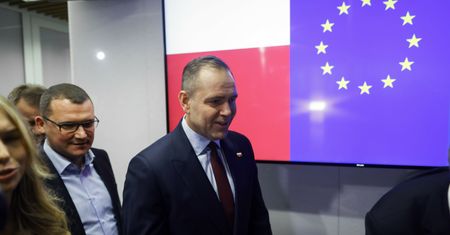 W sondażach Nawrocki stoi w miejscu, a politycy PiS się lenią. Znamy kulisy przygotowań do konwencji