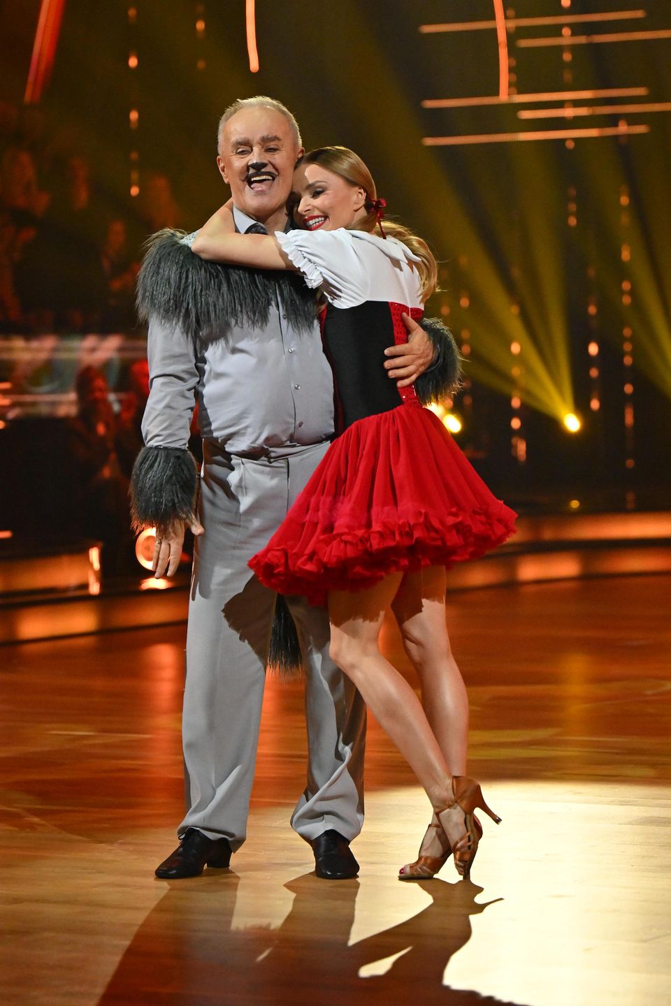 Aleksander Mikołajczak i Izabella Miko 