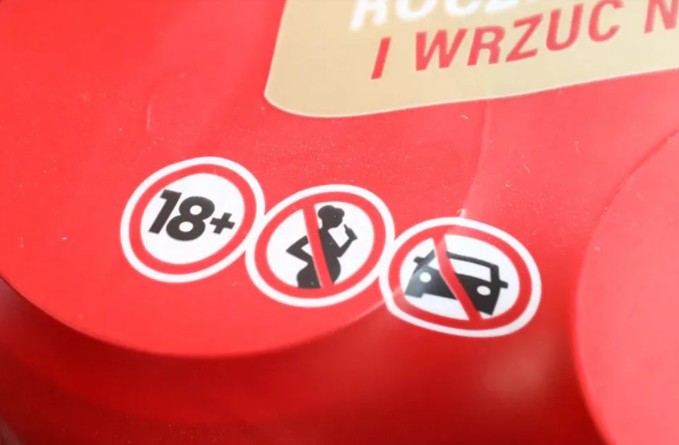 Alkohol w tubkach jak musy owocowe. "Zachęta do sięgania na dno"