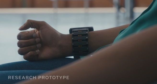 Facebook szykuje nowatorski smartwatch. Gesty dłoni zamiast klawiatury