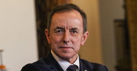 Marszałek przeprowadził pionierską operację. Uratował kobiecie życie